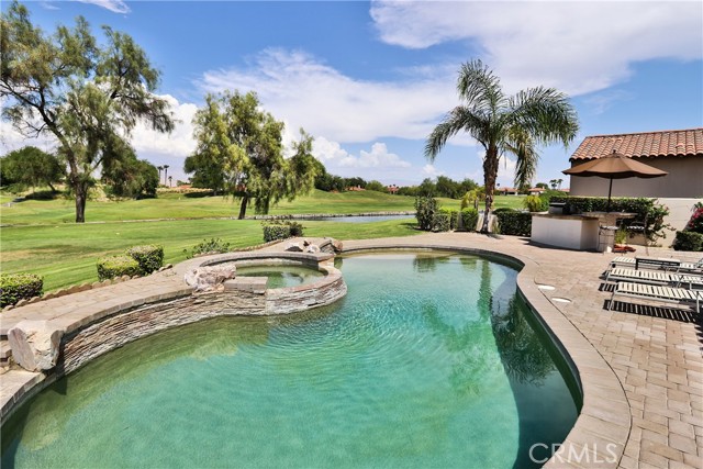 Detail Gallery Image 16 of 18 For 134 Royal Saint Georges Way, Rancho Mirage,  CA 92270 - 3 Beds | 3/1 Baths