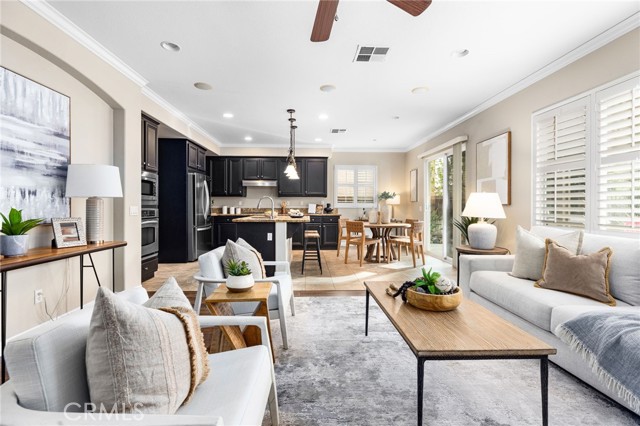 Detail Gallery Image 9 of 59 For 45023 Silver Rose, Temecula,  CA 92592 - 5 Beds | 2/1 Baths