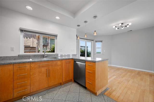 Detail Gallery Image 25 of 75 For 2230 Ohio Ave #4,  Signal Hill,  CA 90755 - 3 Beds | 2/1 Baths