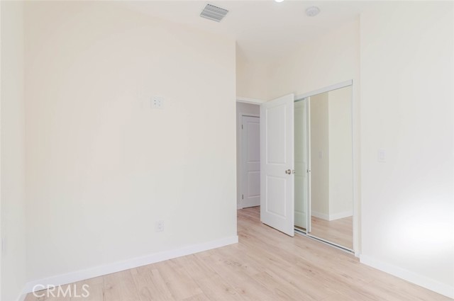 Detail Gallery Image 7 of 14 For 10526 Hillhaven, Tujunga,  CA 91042 - 2 Beds | 2 Baths