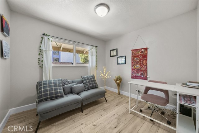 Detail Gallery Image 21 of 33 For 2019 Covington Ave, Simi Valley,  CA 93065 - 2 Beds | 2 Baths