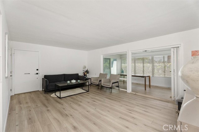 Detail Gallery Image 4 of 21 For 789 via Los Altos #B,  Laguna Woods,  CA 92637 - 2 Beds | 2 Baths