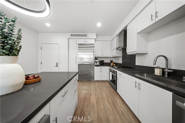 Detail Gallery Image 5 of 24 For 2412 Nolita, Irvine,  CA 92612 - 2 Beds | 2 Baths