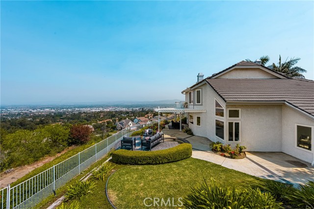 580 S Londerry Ln, Anaheim Hills CA: https://media.crmls.org/medias/ca1b683c-bacc-46c8-a69f-aa9a37b357f1.jpg