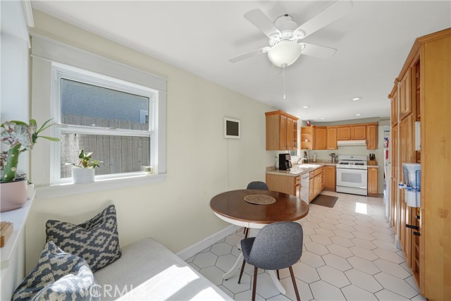 318 8th Street, Huntington Beach CA: https://media.crmls.org/medias/ca1c0511-da91-4330-a03f-f55c2d4bc855.jpg