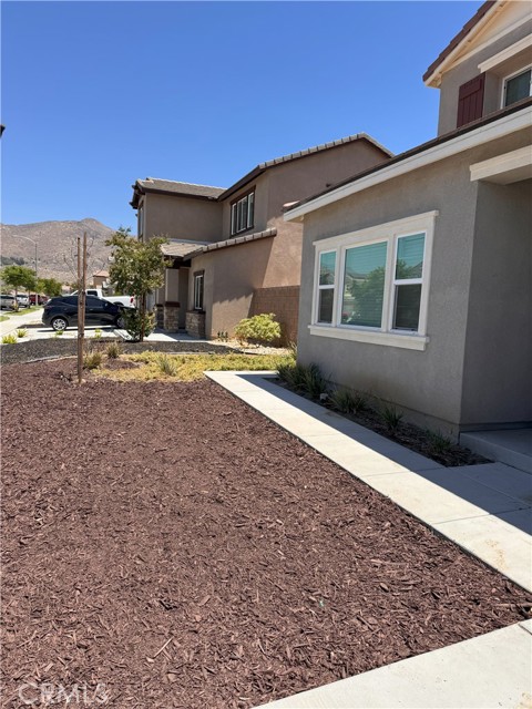 Detail Gallery Image 5 of 52 For 539 Hydrangea St, Hemet,  CA 92543 - 4 Beds | 3/1 Baths