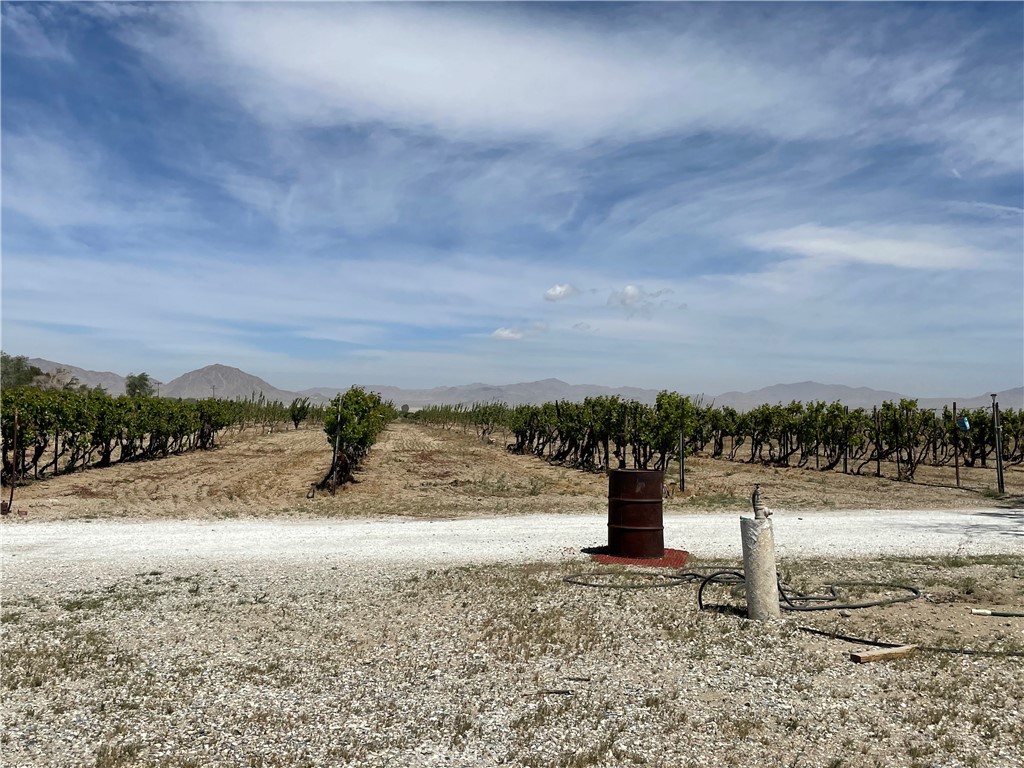 10099 Highland Avenue, Lucerne Valley, CA 92356