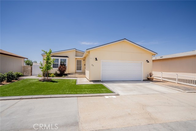 Detail Gallery Image 2 of 55 For 22241 Nisqually Rd #33,  Apple Valley,  CA 92308 - 3 Beds | 2 Baths