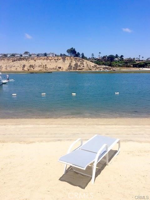 Detail Gallery Image 27 of 39 For 237 Plymouth Ave, Newport Beach,  CA 92660 - 3 Beds | 2 Baths