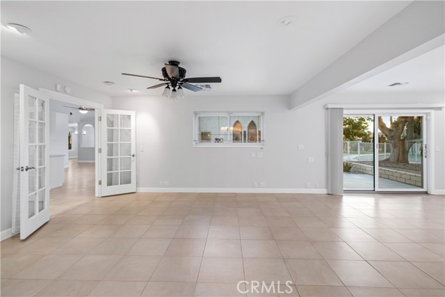 Detail Gallery Image 25 of 74 For 2755 W Avenue, Palmdale,  CA 93551 - 5 Beds | 3/1 Baths