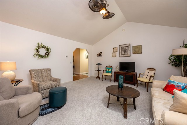 Detail Gallery Image 16 of 43 For 18142 Sweetwood Ct, Hidden Valley Lake,  CA 95467 - 3 Beds | 2 Baths