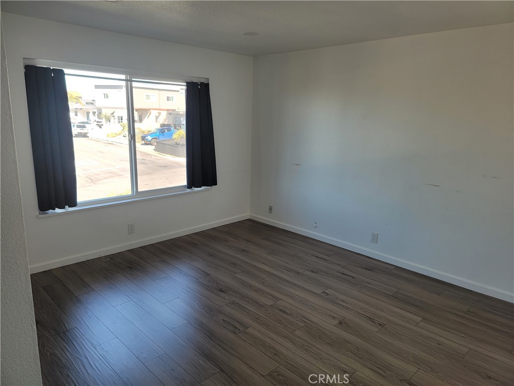 MLS #OC25273985 image #14