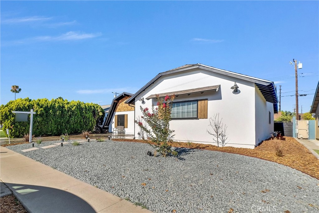 8054 Teakwood Circle