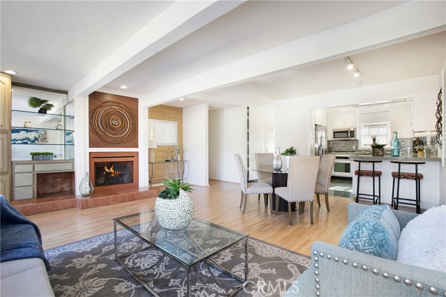 Detail Gallery Image 5 of 30 For 1096 Madison Place, Laguna Beach,  CA 92651 - 3 Beds | 3 Baths