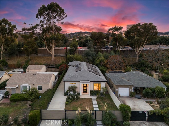 Detail Gallery Image 1 of 59 For 15122 Morrison St, Sherman Oaks,  CA 91403 - 4 Beds | 3/1 Baths