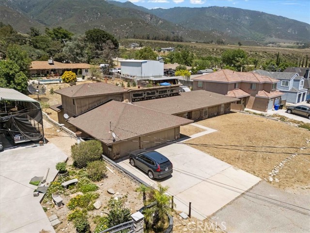 18510 Santa Fe Avenue, San Bernardino CA: https://media.crmls.org/medias/ca20a52a-a7b6-4fec-a317-fa172e8c382e.jpg