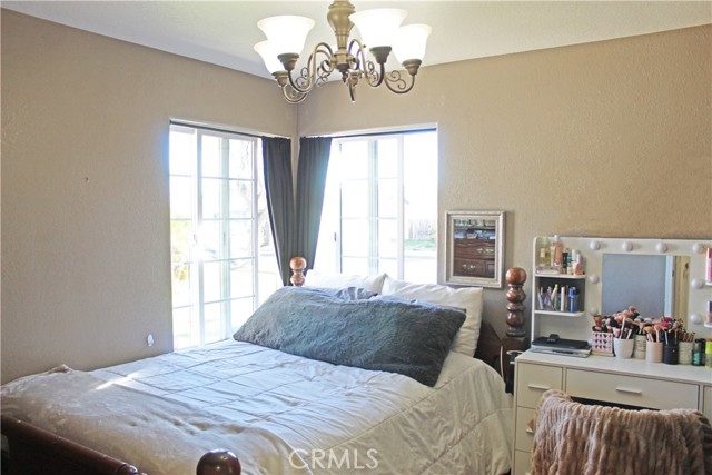 Detail Gallery Image 10 of 31 For 607 E Monroe Street, Santa Maria,  CA 93454 - 5 Beds | 3 Baths