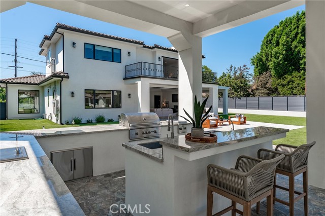 Detail Gallery Image 52 of 74 For 13807 Magnolia Bld, Sherman Oaks,  CA 91423 - 5 Beds | 4/1 Baths