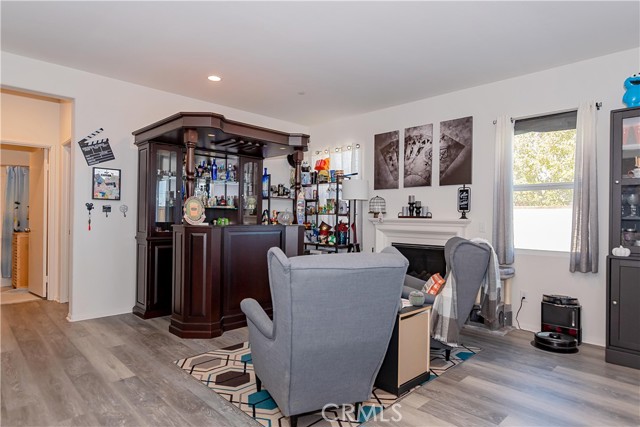 Detail Gallery Image 15 of 38 For 3013 via Bella Rosa, Rosamond,  CA 93560 - 4 Beds | 3 Baths