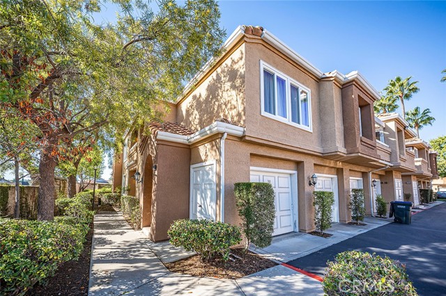 Detail Gallery Image 3 of 26 For 22845 Orchid Creek, Lake Forest,  CA 92630 - 2 Beds | 2 Baths