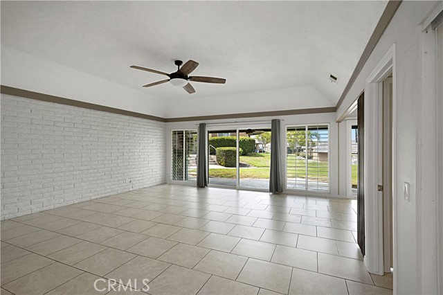 Detail Gallery Image 12 of 43 For 22392 Canyon Club Dr, Canyon Lake,  CA 92587 - 2 Beds | 2 Baths