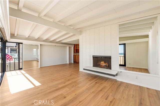 1510 W Oceanfront, Newport Beach CA: https://media.crmls.org/medias/ca219514-237d-4aa1-bca0-ea1d654e6dda.jpg