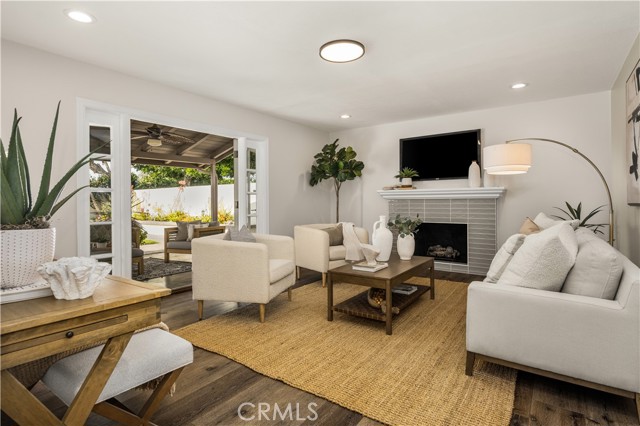 Detail Gallery Image 17 of 38 For 1440 N Harding St, Orange,  CA 92867 - 4 Beds | 3 Baths