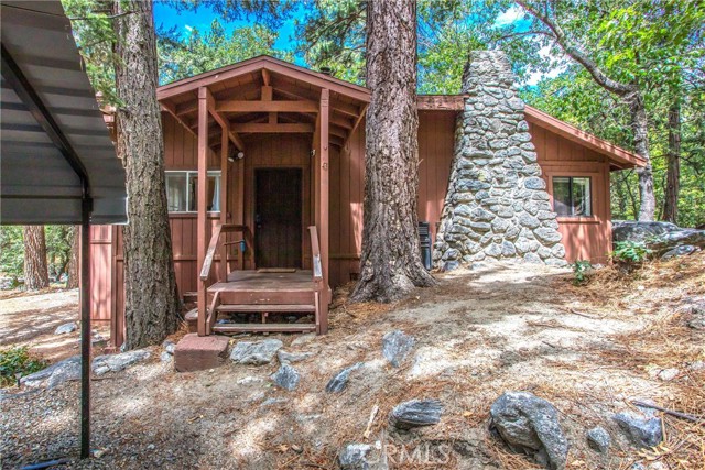 9269 Wood Road, Forest Falls CA: https://media.crmls.org/medias/ca221502-ba7d-413f-8af6-fc2fd3b35c37.jpg