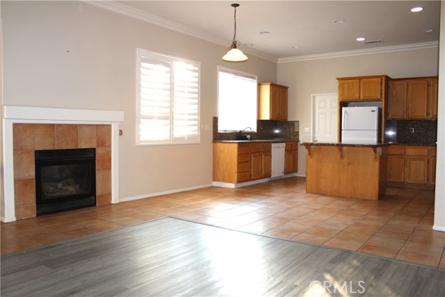 7881 Margaux Place, Rancho Cucamonga CA: https://media.crmls.org/medias/ca2258f8-1fc0-4902-9c72-e1a23f79946f.jpg