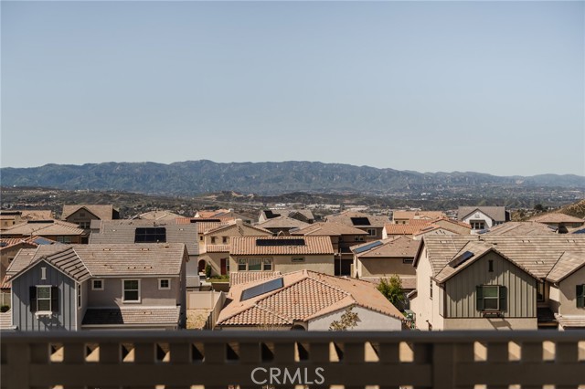 Detail Gallery Image 63 of 75 For 18108 Esker Ln, Canyon Country,  CA 91350 - 5 Beds | 3 Baths