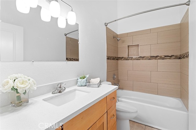 Detail Gallery Image 5 of 35 For 409 Utica Ave #B16,  Huntington Beach,  CA 92648 - 2 Beds | 2 Baths