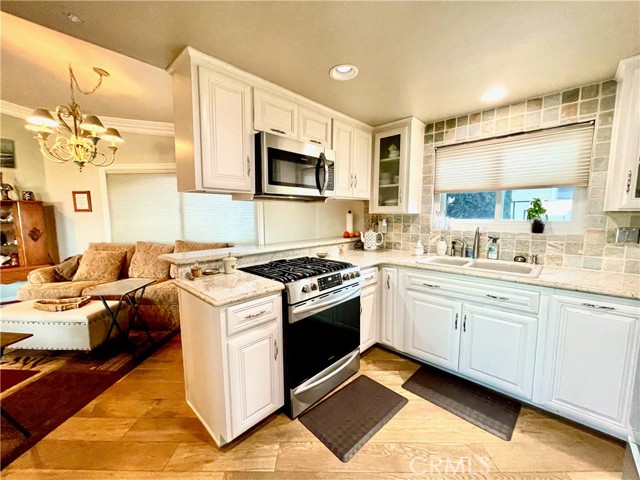 Detail Gallery Image 39 of 44 For 721 W 27th #1,  San Pedro,  CA 90731 - 2 Beds | 2/1 Baths