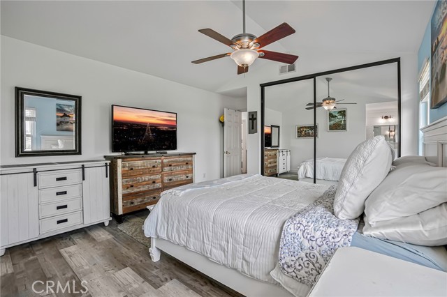 1324 Darwin Drive, Oceanside CA: https://media.crmls.org/medias/ca23ec66-23af-462e-8466-d894718c0a88.jpg