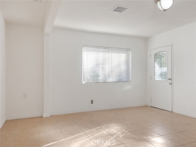 Detail Gallery Image 6 of 36 For 5020 Topanga Canyon, Woodland Hills,  CA 91364 - 2 Beds | 1 Baths