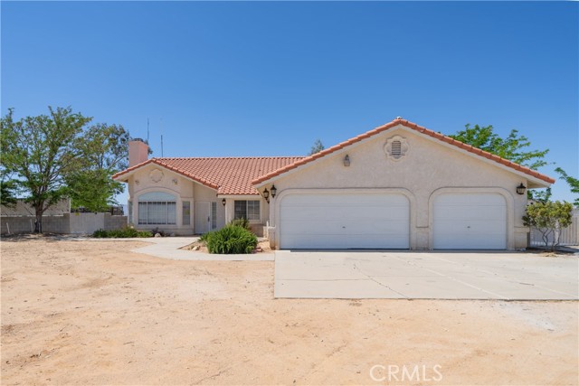 Detail Gallery Image 3 of 51 For 17157 Hacienda Bld, California City,  CA 93505 - 4 Beds | 2 Baths