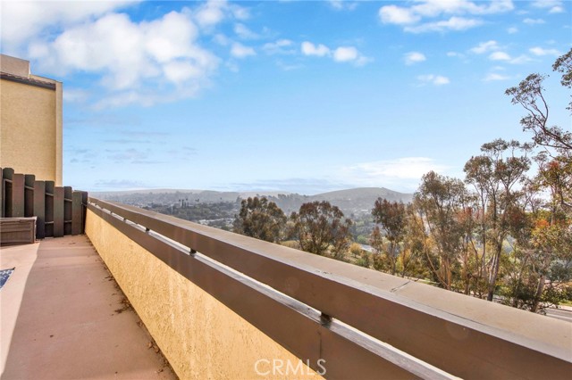 4040 Via Marisol, Highland Park CA: https://media.crmls.org/medias/ca24f9a9-97f8-4448-8513-d455ac7d8241.jpg