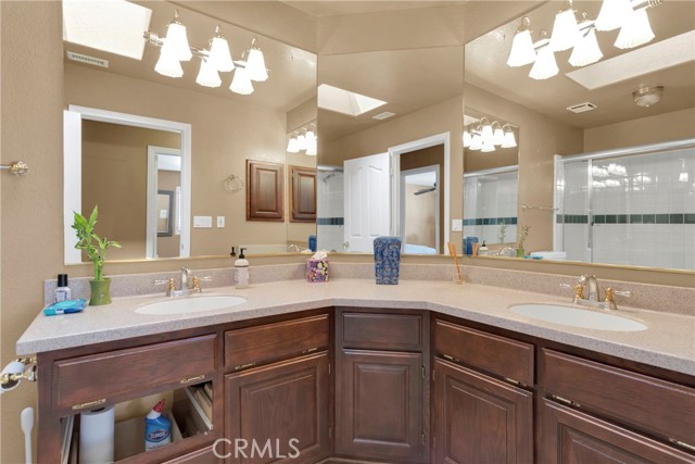 Detail Gallery Image 36 of 60 For 13880 Driftwood Dr, Victorville,  CA 92395 - 4 Beds | 3 Baths