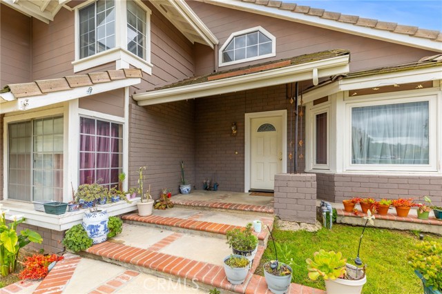 Detail Gallery Image 3 of 32 For 25639 Palm Shadows Dr, Moreno Valley,  CA 92557 - 4 Beds | 2/1 Baths