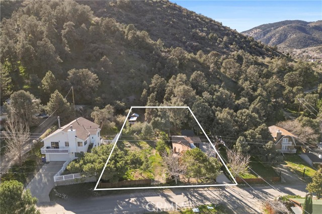 Detail Gallery Image 2 of 25 For 209 E End, Frazier Park,  CA 93225 - 2 Beds | 1 Baths