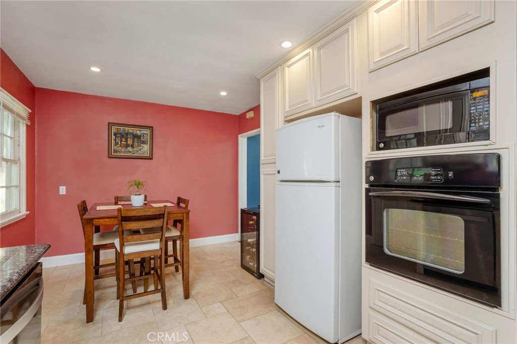 MLS #SR25220652 image #10