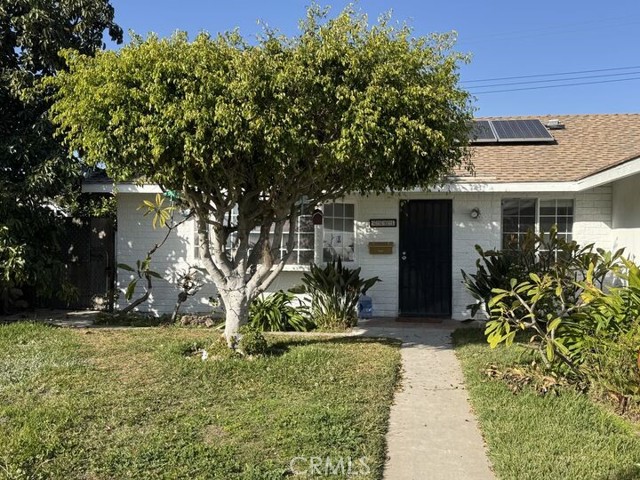 Detail Gallery Image 2 of 10 For 5501 Stardust, Huntington Beach,  CA 92647 - 3 Beds | 2 Baths