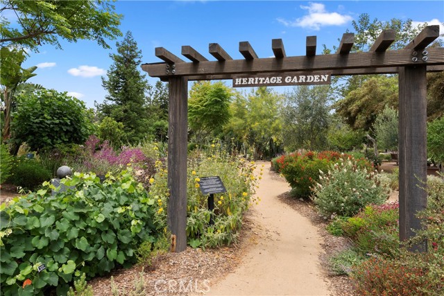 23582 Villena, Mission Viejo CA: https://media.crmls.org/medias/ca29220f-e8b2-4236-97b2-73ef499cecfc.jpg