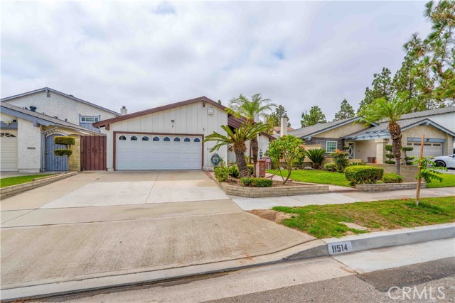 11514 Bos Street, Cerritos CA: https://media.crmls.org/medias/ca2962b8-9fb2-4c69-94de-6c49cac70cf0.jpg