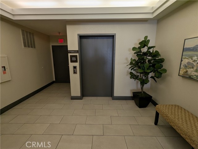 Detail Gallery Image 12 of 55 For 270 Cagney Ln #308,  Newport Beach,  CA 92663 - 2 Beds | 2 Baths