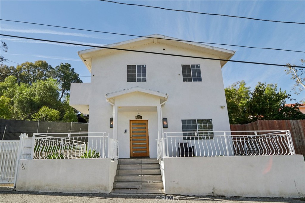 24334 CRESTLAWN Street