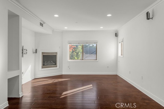 Detail Gallery Image 16 of 61 For 11504 Moorpark St #103,  Studio City,  CA 91602 - 3 Beds | 2/1 Baths