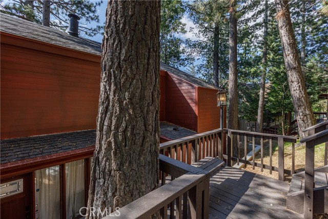 1370 Calgary Drive, Lake Arrowhead CA: https://media.crmls.org/medias/ca2cd95e-d66b-4a52-abbd-4251afd515ad.jpg