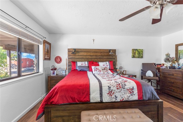 20071 Serrano, Apple Valley CA: https://media.crmls.org/medias/ca2cf44b-5ad9-4aaa-a0b5-c9fa851a22d4.jpg