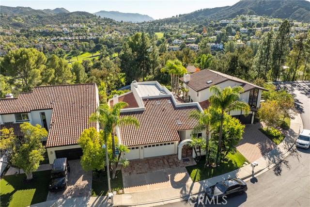 Detail Gallery Image 2 of 42 For 24412 Voltara Ct, Calabasas,  CA 91302 - 4 Beds | 4 Baths