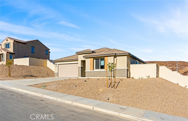 Detail Gallery Image 2 of 37 For 4236 Ladrillo St, Lake Elsinore,  CA 92530 - 3 Beds | 2/1 Baths